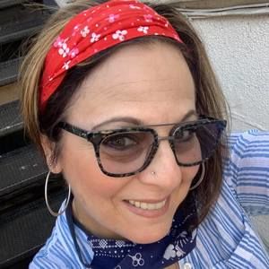 Meet your Posher, Joann